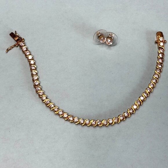 Cubic Zirconia Clear Crystal Tennis Bracelet and Stud Earrings Boxed - Picture 6 of 8